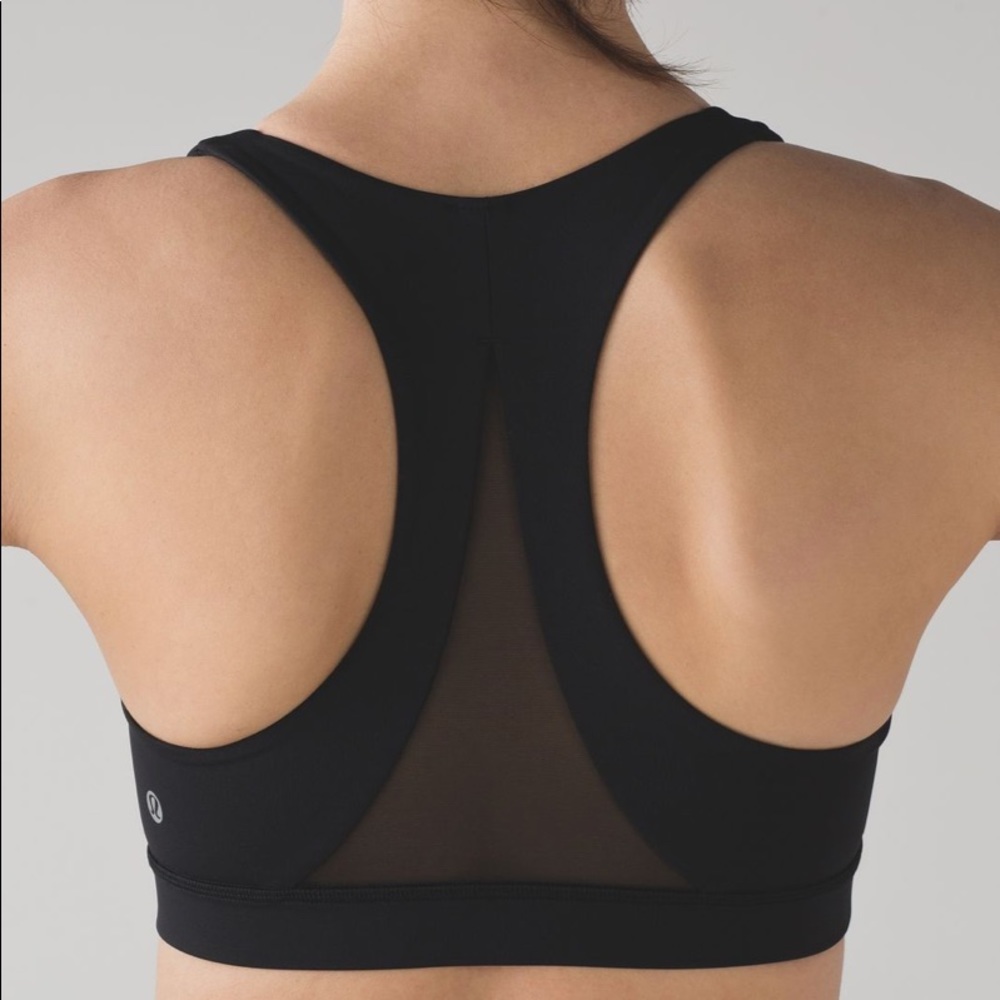 Lululemon Invigorate Sports Bra in Black